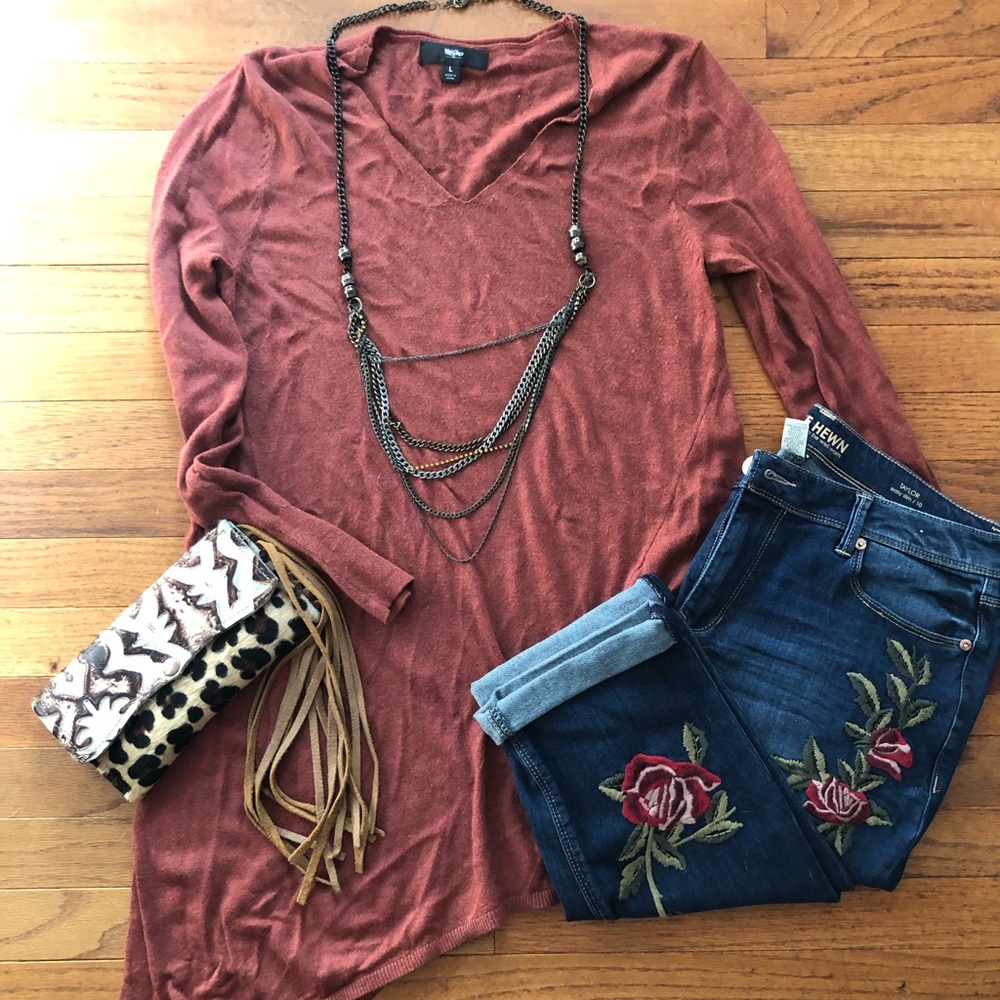 Light weight sweater